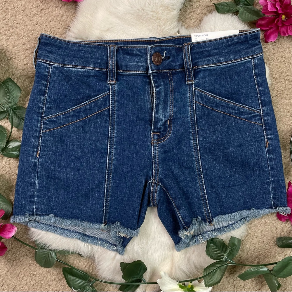 NWT American Eagle 🦅 Super Stretch Low-Rise Midi Jean Shorts